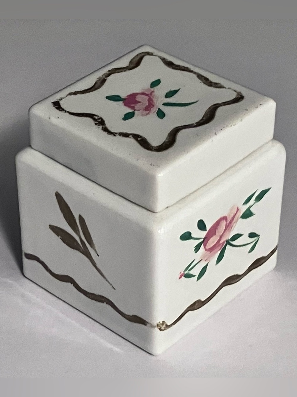 Vintage 1930s ELFINWARE INKWELL / Hand Painted GERMAN PORCELAIN / Some Wear
